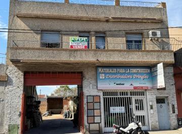 Bodega-Galpón · 80m² · 4 Ambientes · Galpon en Venta Ramos Mejia