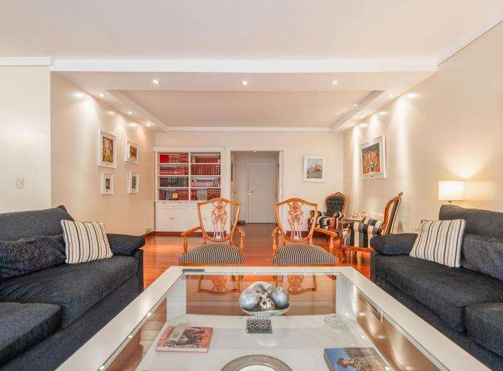 Departamento · 198m² · 5 Ambientes · 1 Cochera
