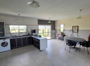 Oficina comercial · 107m² · 4 Ambientes · Venta Casa 4 Ambientes en Club de Campo La Asunción – Luján