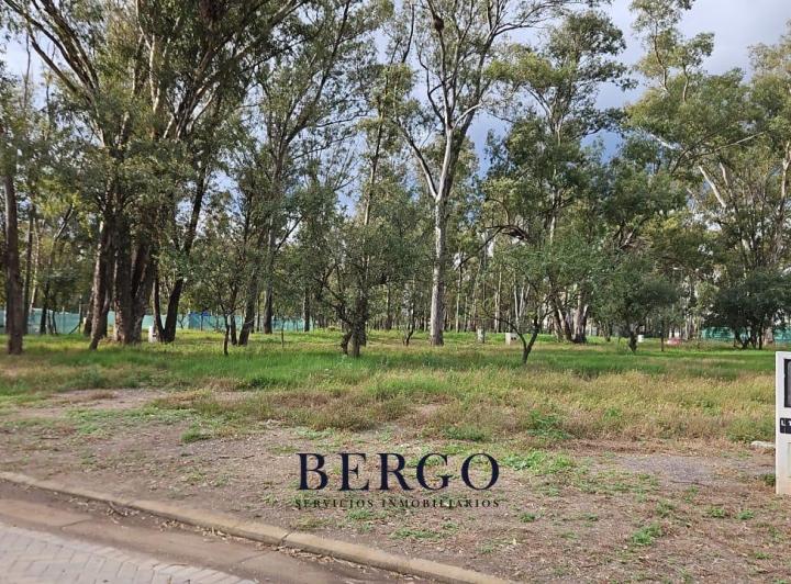 Terreno · 400m²