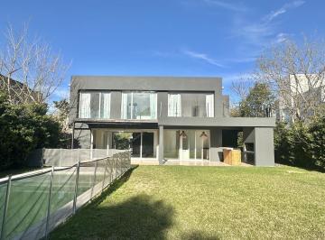 Casa · 170m² · 5 Ambientes · Casa en Venta Moderna en Santa María de Tigre, 3 Dorm. Mas Play, Lote Interno