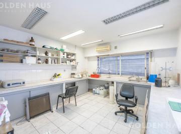 Oficina comercial · 825m² · 10 Ambientes · Planta Laboratorio con Oficinas en Avellaneda
