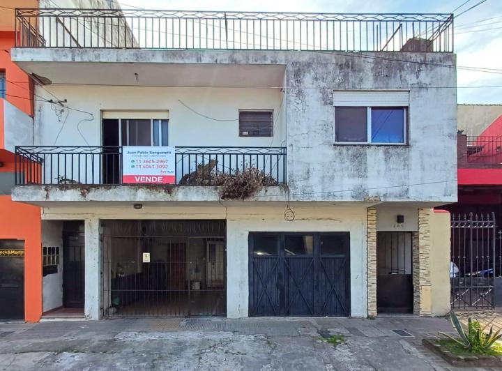 PH · 9 Ambientes · 2 Cocheras