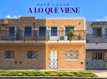 Casa de 3 ambientes, Berazategui · Duplex 3 Ambientes con Cochera en Ranelagh, Sobre Calle 32 Al 3500