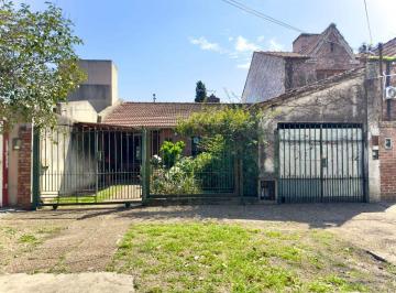 Casa de 4 ambientes, Almirante Brown · Venta de Casa en Adrogué