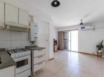 Departamento · 44m² · 2 Ambientes · Departamento de 1 Dormitorio Duplex 2 con Balcones Terraza en Venta Barrio Centro
