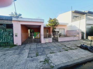 ALE-ALE-10755_2 · Casa 4 Ambientes 2 Dorm.. | Fray Luis Beltran 1832