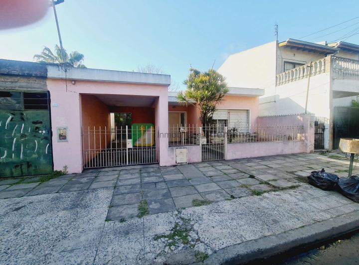 Casa · 130m² · 4 Ambientes · 1 Cochera