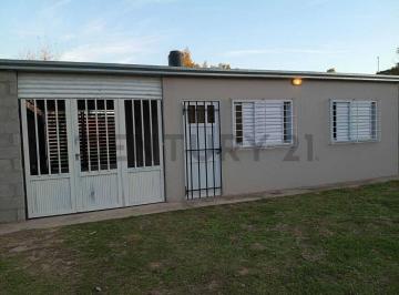 Casa · 78m² · 4 Ambientes · 2 Cocheras · Cayasta Casa Nueva a Estrenar en Venta!