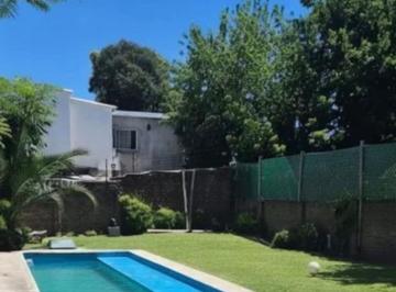 Casa · 200m² · 4 Ambientes · 3 Cocheras · Venta Casa B Sta Rita S Isidro 4amb Parque Pileta