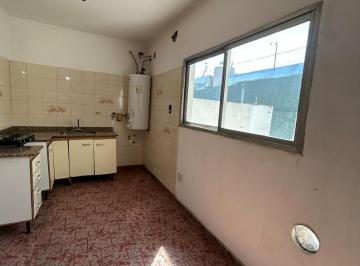PH · 40m² · 2 Ambientes · PH 2 Ambientes con Patio en Alquiler - Wilde