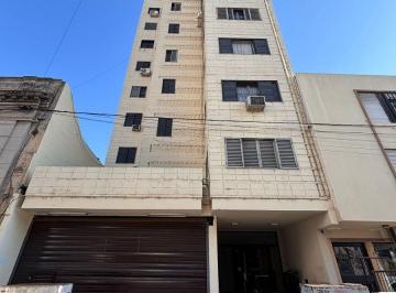 Departamento de 3 ambientes, Córdoba · Vendo Dpto Dos Dorm. - Caseros Al 980 - Alberdi