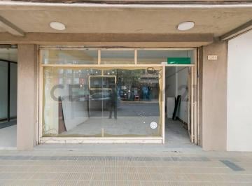 Local comercial · 180m² · Venta 2 Locales en Venta - Berisso