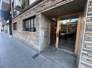 Departamento · 31m² · 1 Ambiente · Lacarra 100, Oportunidad Departamento Monoambiente Luminoso Contrafrente, Floresta