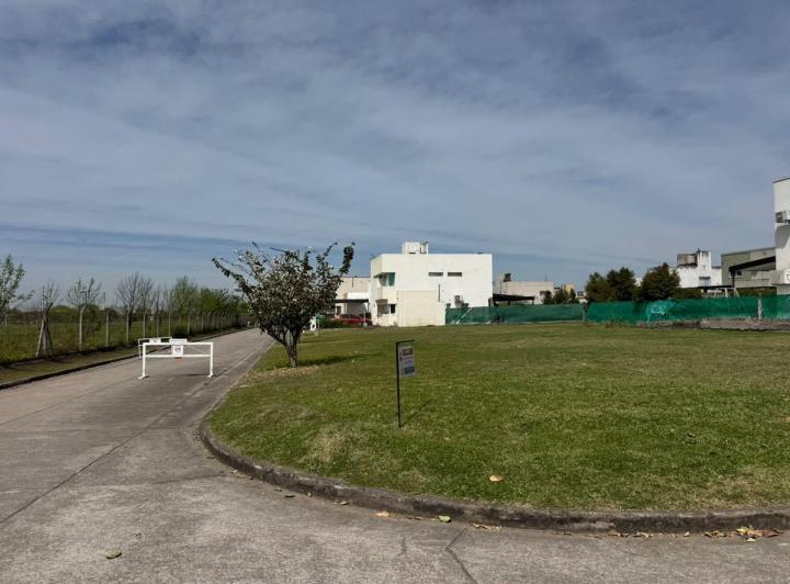 Terreno · 641m²