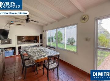 Cocina · Barracas 3 Amb PH con Jardin en Pb