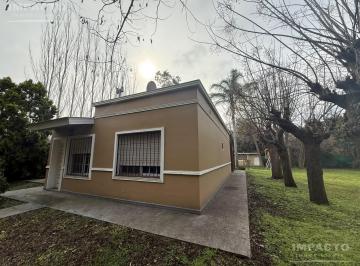 Casa · 1632m² · 3 Ambientes · 1 Cochera · Casa en Venta en Lobos, a m de La Laguna de Lobos