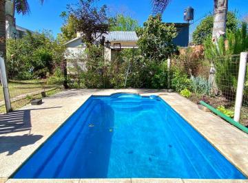 Casa · 112m² · 3 Ambientes · 1 Cochera · Venta Casa Lote Propio Jardín y Pileta Grand Bourg