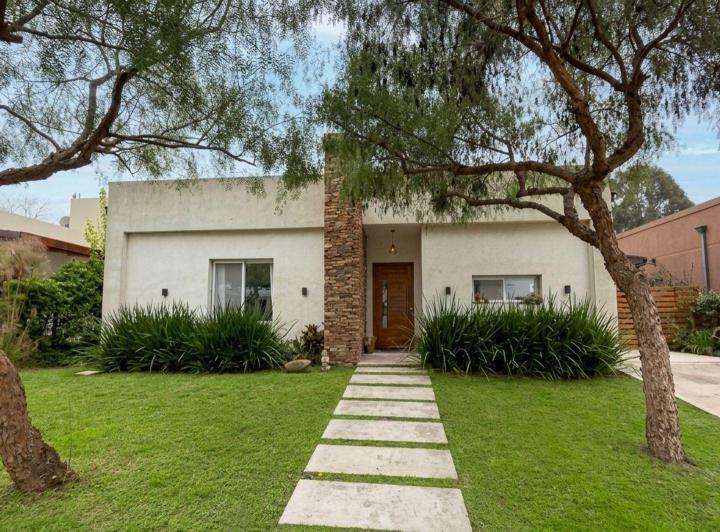 Casa · 118m² · 4 Ambientes