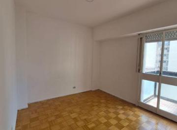 Departamento en Venta de 2 ambientes · Oportunidad Venta 2 Ambientes Balvanera con Balcón y Cocina Independiente