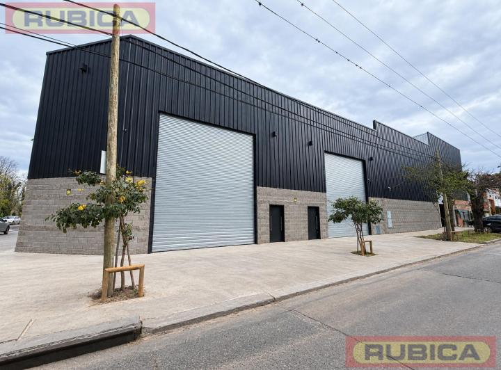 Depósito · 1688m²