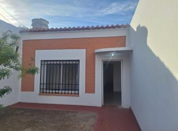 Casa · 120m² · 8 Ambientes · 1 Cochera · Venta Casa Reciclada Alta Cordoba 3 Dorm. con Patio, Asador y Cochera