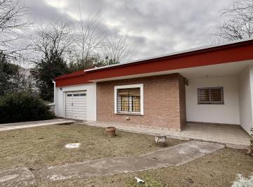 Casa · 188m² · 2 Ambientes · 1 Cochera · Casa en Ascochinga