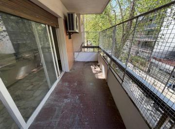 Departamento de 3 ambientes, Villa del Parque · Tres Amb Muy Amplio y Cómodo, Cochera Incluida!