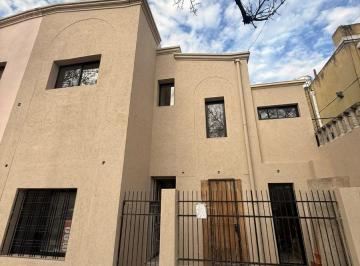 Casa de 4 ambientes, Liniers · Liniers 4 Amb Reciclada Zona Las Nieves