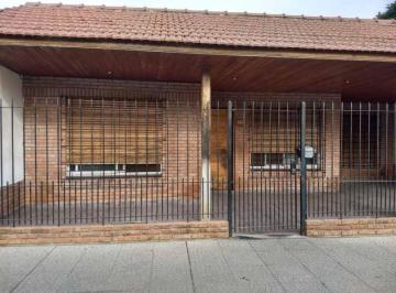 Casa de 5 ambientes, Quilmes · Casa con 3 Dorm. en Venta en Quilmes Oeste