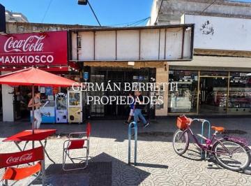 Local comercial · 140m² · Local en Alquiler en Lanús Este, Lanús, G. B. a. Zona Sur