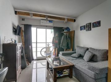 Departamento · 30m² · 1 Ambiente · Monoambiente en Venta en Monte Castro con Balcon