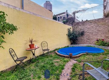 PH · 121m² · 3 Ambientes · PH - Venta - Colegiales - 3 Amb - Jardin C/pileta - Terraza