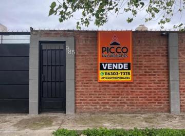 Casa · 100m² · 3 Ambientes · 2 Cocheras · Casa de 3 Amb Cochera y Patio!