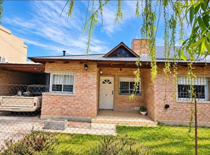 Casa · 80m² · 2 Dormitorios
