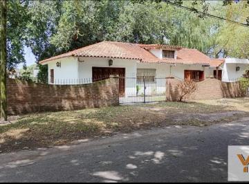 Casa · 130m² · 5 Ambientes · Casa en Temporal - 4 Dorm. 2 Baños - 700 m - Mar del Plata