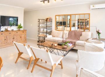 Foto1 · Hermoso Departamento de 2 Dorm. en Venta en Roosevelt