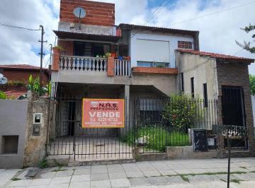 PH · 70m² · 3 Ambientes · PH en Planta Baja 3 Ambientes con Parque en Lanús Este