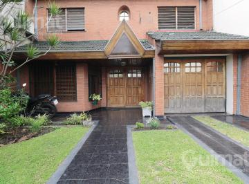 Casa · 189m² · 5 Ambientes · 3 Cocheras · Casa en Villa Lynch
