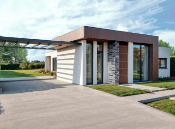 Casa · 143m² · 4 Ambientes · 2 Cocheras · Venta Casa en La Quebrada Lujan