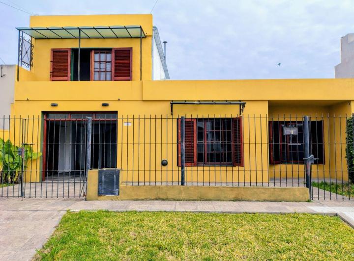 Casa · 175m² · 5 Ambientes · 1 Cochera