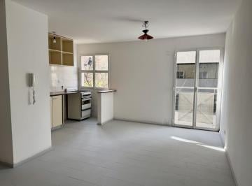Departamento · 40m² · 2 Ambientes · Alquiler Departamento 1dor Duarte Quiros 1700