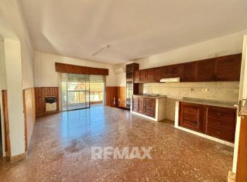 Departamento · 70m² · 3 Ambientes · Venta Dpto 4 Amb Primer Piso con Terraza Zarate
