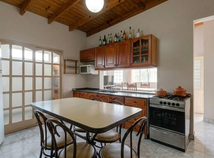 Casa · 156m² · 4 Ambientes · 2 Cocheras