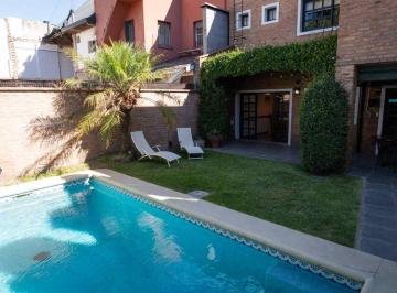 Casa · 223m² · 4 Ambientes · 2 Cocheras · Casa en Venta Quilmes