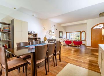 Casa · 340m² · 6 Ambientes · 2 Cocheras · Venta Casa con Jardin Quincho y Pileta Olivos Golf