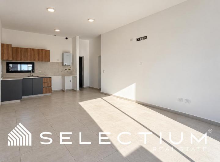 Casa · 100m² · 4 Ambientes · 1 Cochera