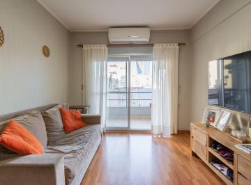 Departamento · 55m² · 3 Ambientes · 1 Cochera · Departamento 3 Amb en Venta en Almagro con Cochera