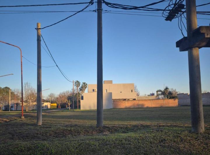 Terreno · 382m²
