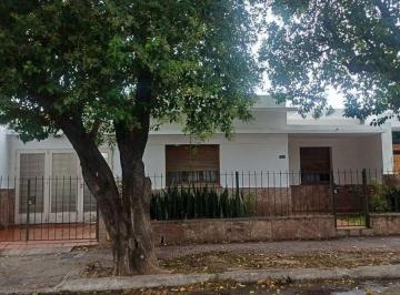 Casa · 168m² · 5 Ambientes · Venta Casa 3 Dor Apta Créd. Los Plátanos Córdoba